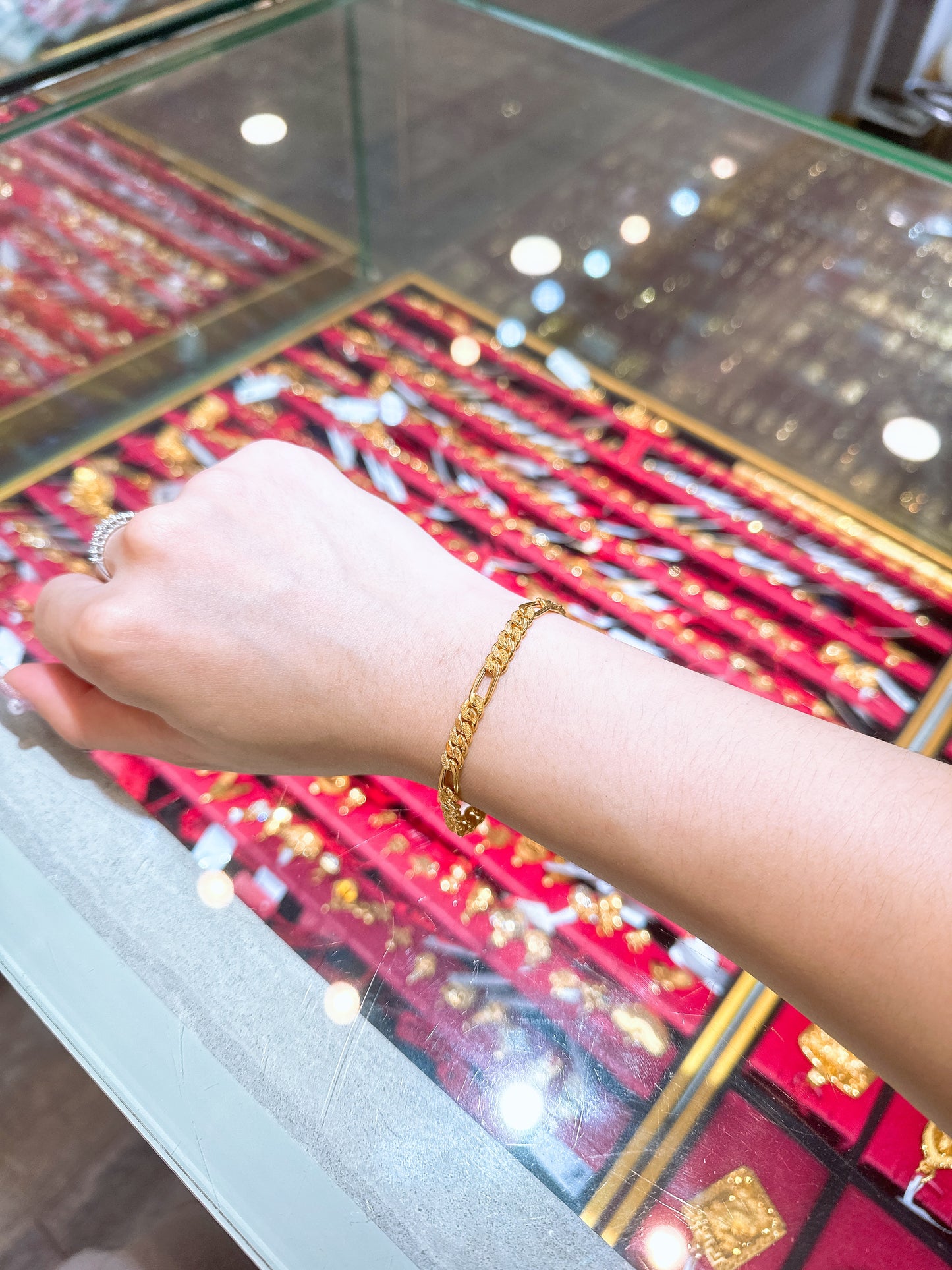Classic Sanded Figaro Bracelet - Hollow