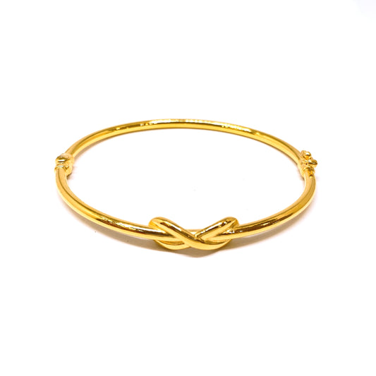 Polished Infinity Fine Bangle - Oval