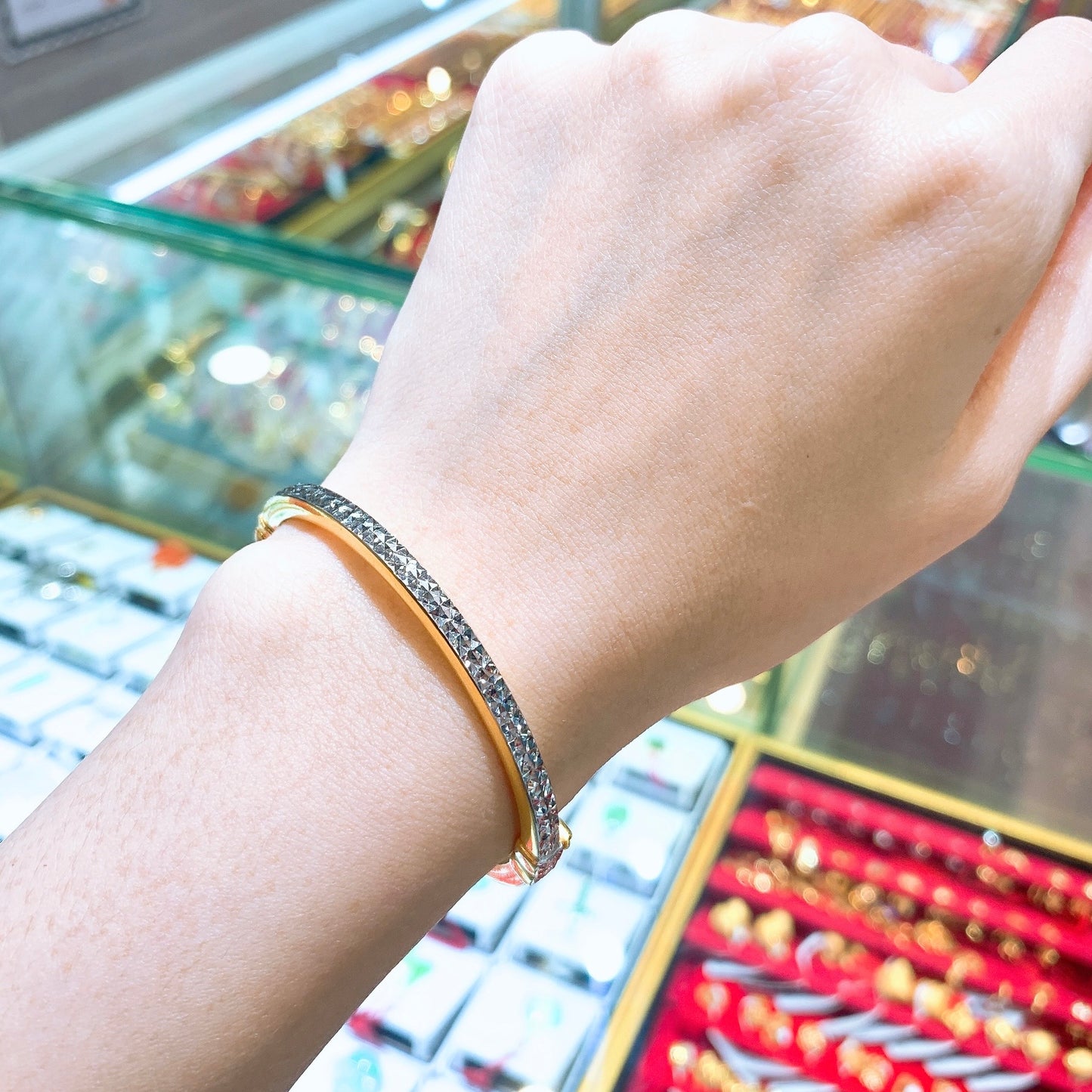 Two Tone Criss Cross Cutting Bangle - Oval