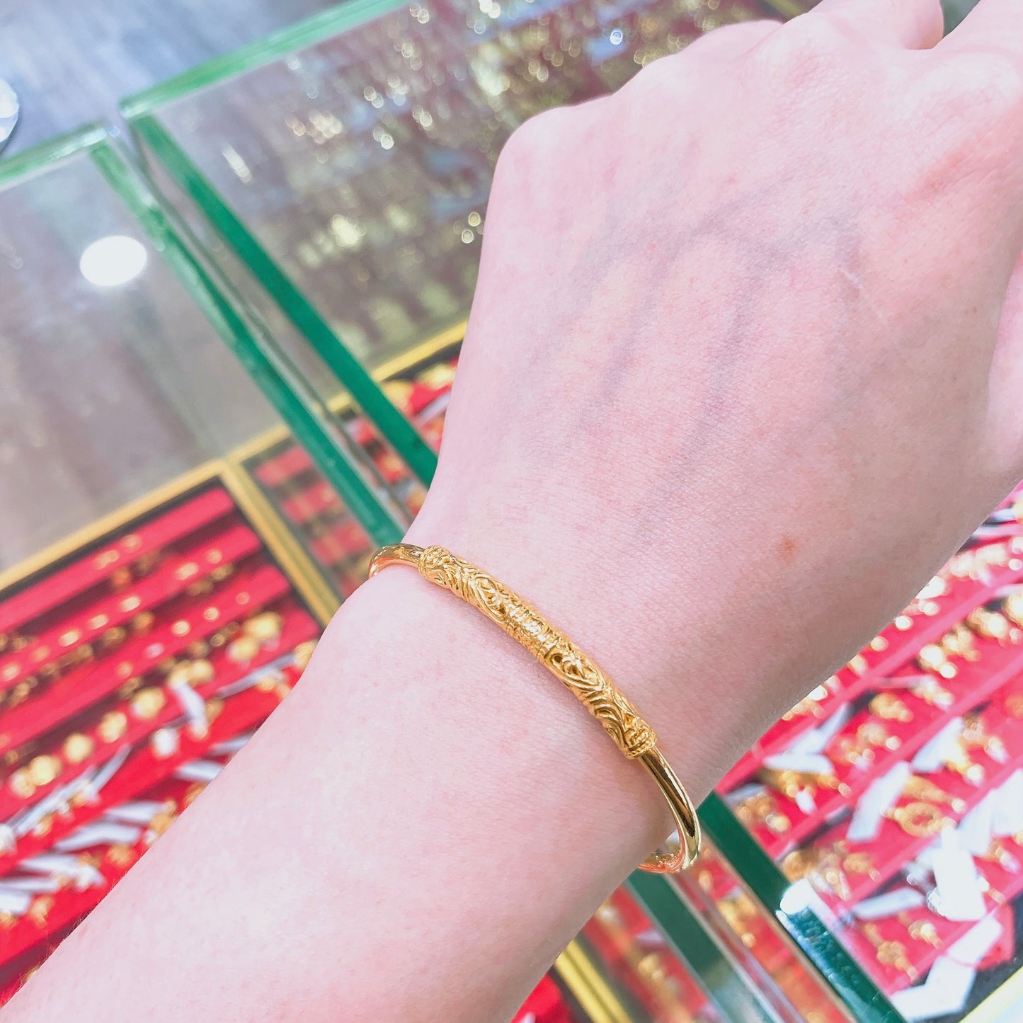 Golden Rod Bangle - Oval