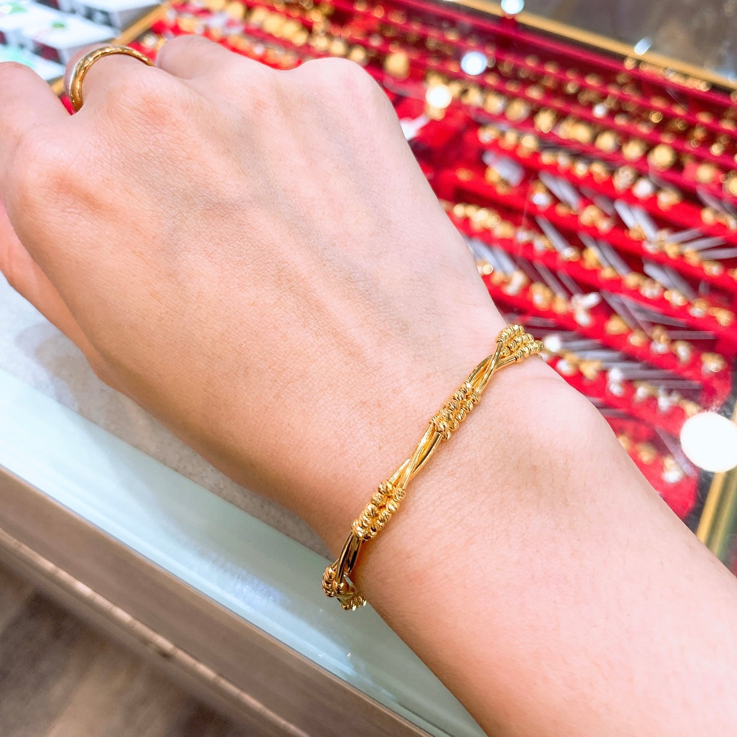 Curved Rods & Cutting Beads Twist Bracelet ( Three Line )