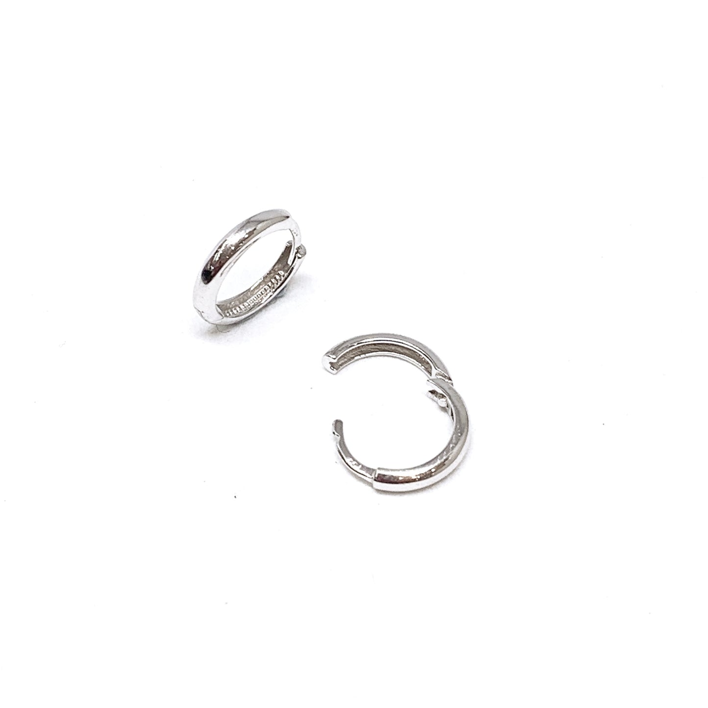 White Gold Polished Minimalist Earring Hoops