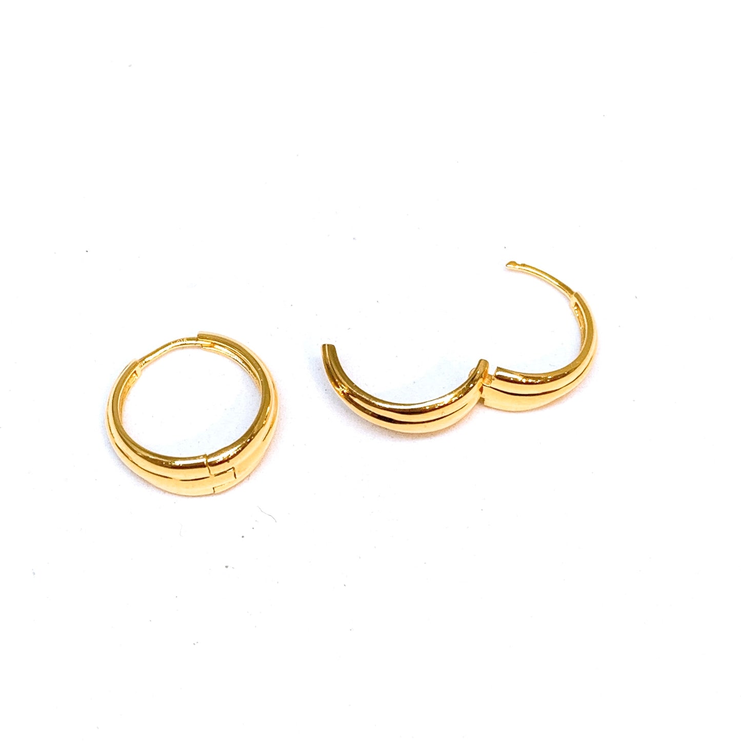 Polished Scalloped Earring Hoops