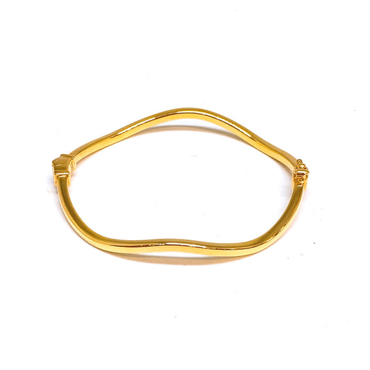Fine Wavy Polished Bangle - Oval