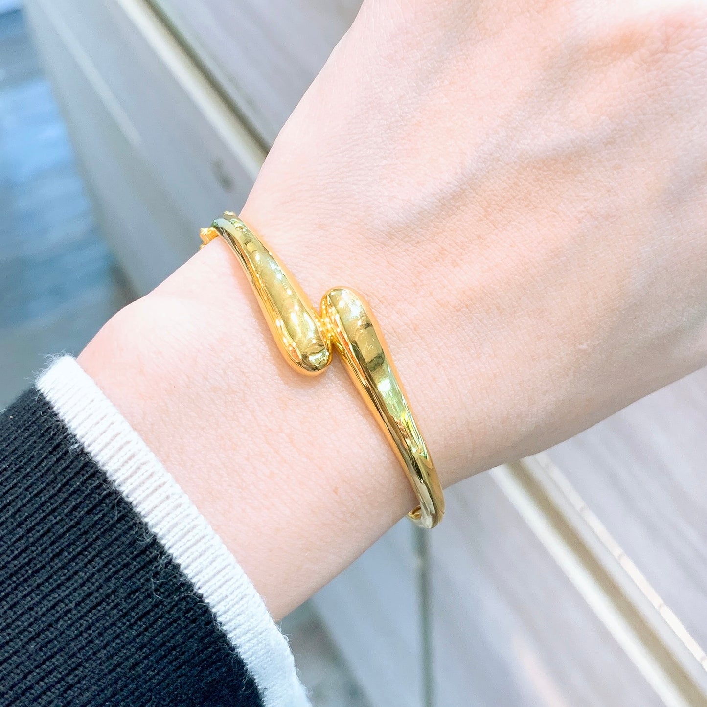 Polished Droplets Bangle - Oval