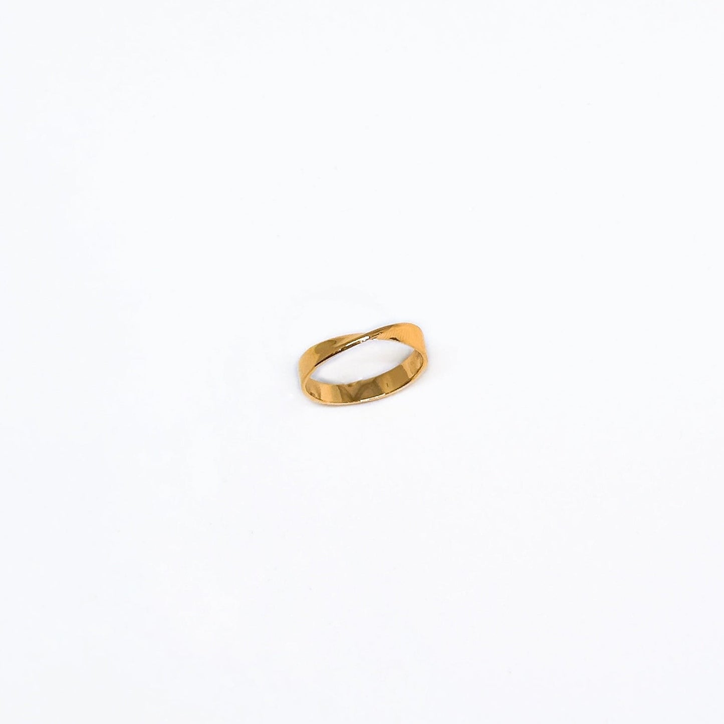 Twist Band Ring
