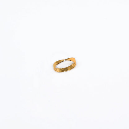 Twist Band Ring