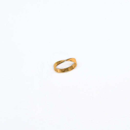 Twist Band Ring