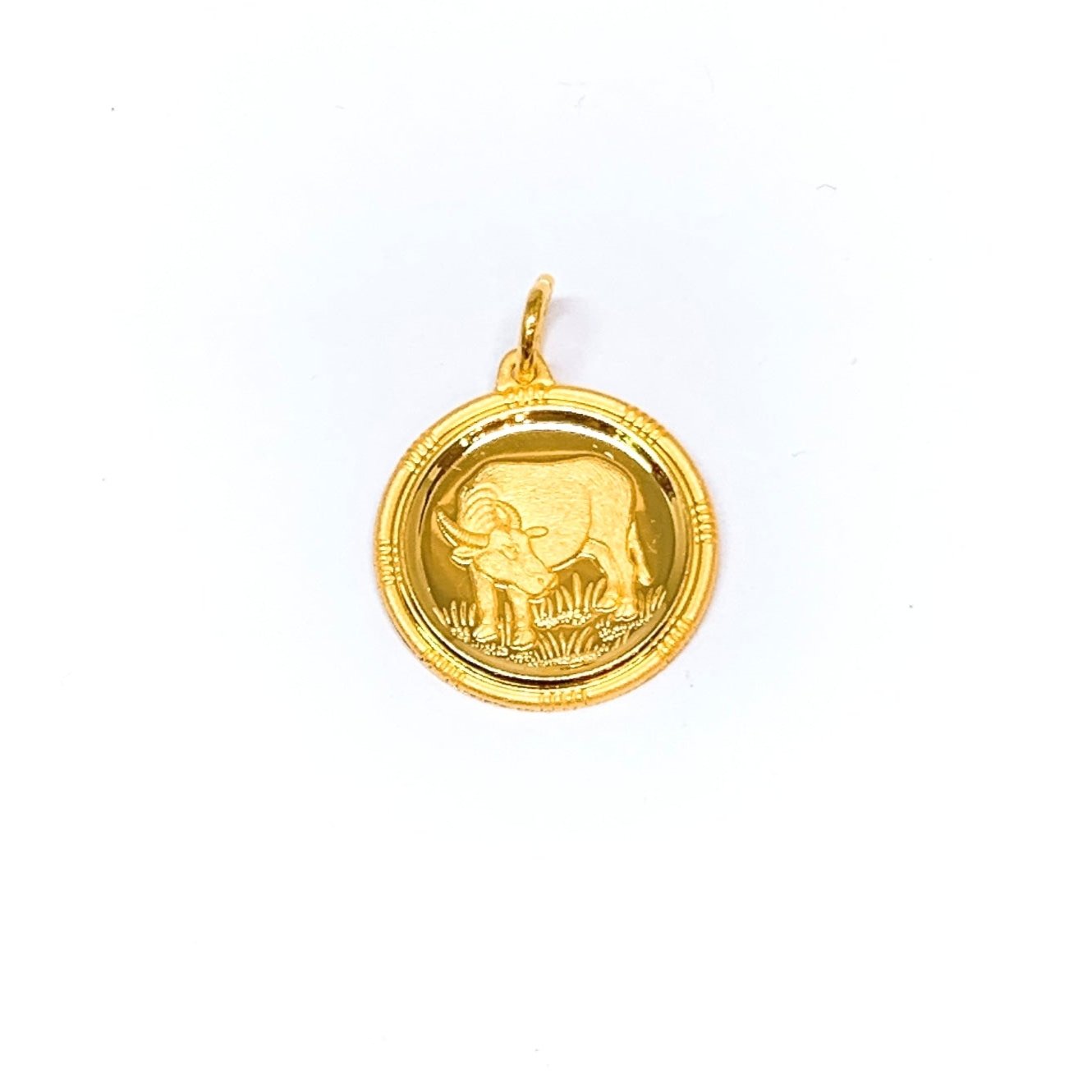 福 Zodiac Medallion Pendant - Ox