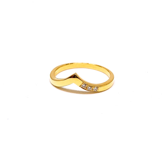 Yellow Gold V Cut 3 Diamond Ring