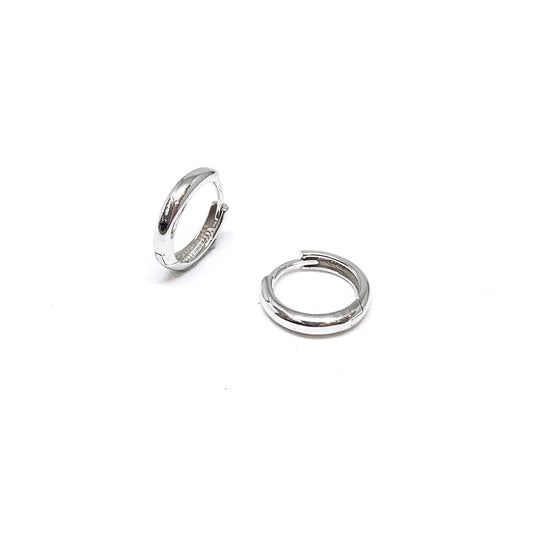 White Gold Polished Minimalist Earring Hoops