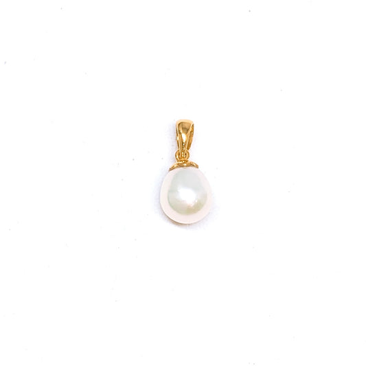 Pearl Drop Pendant