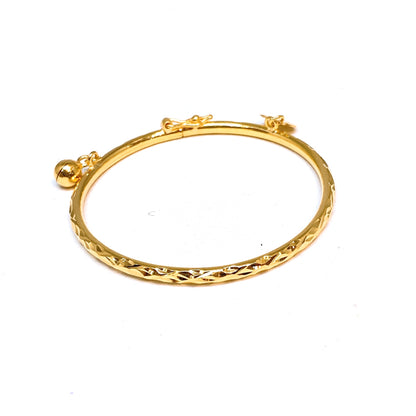 Hammered Cutting Round Baby Bangle ( Dangling Bell and Heart )