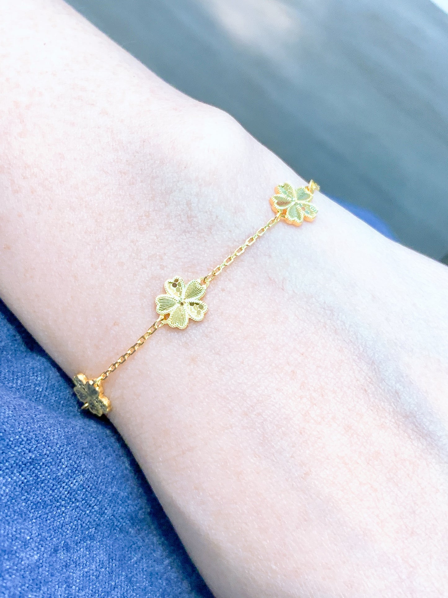 Sequin Blossoms Dainty Bracelet