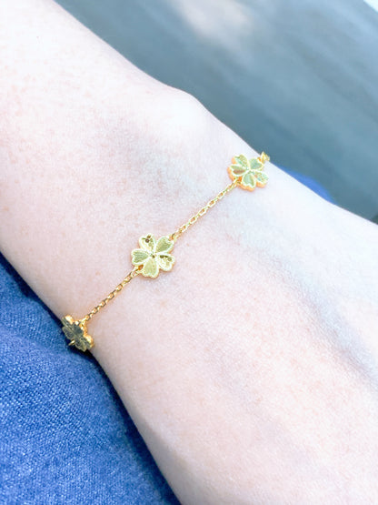 Sequin Blossoms Dainty Bracelet
